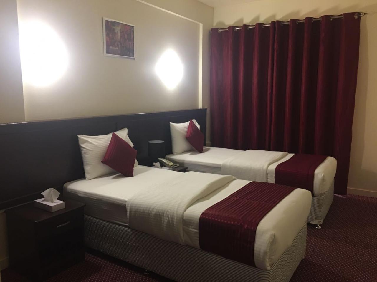 Simba Hotel دبي المظهر الخارجي الصورة